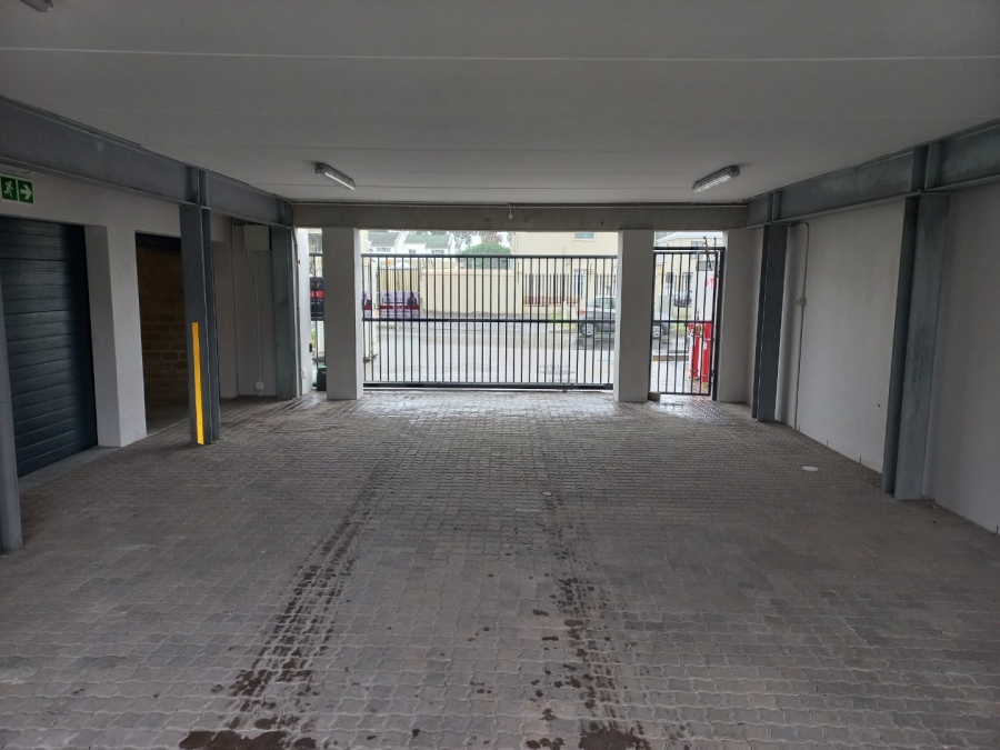 1 Bedroom Property for Sale in Table View Western Cape